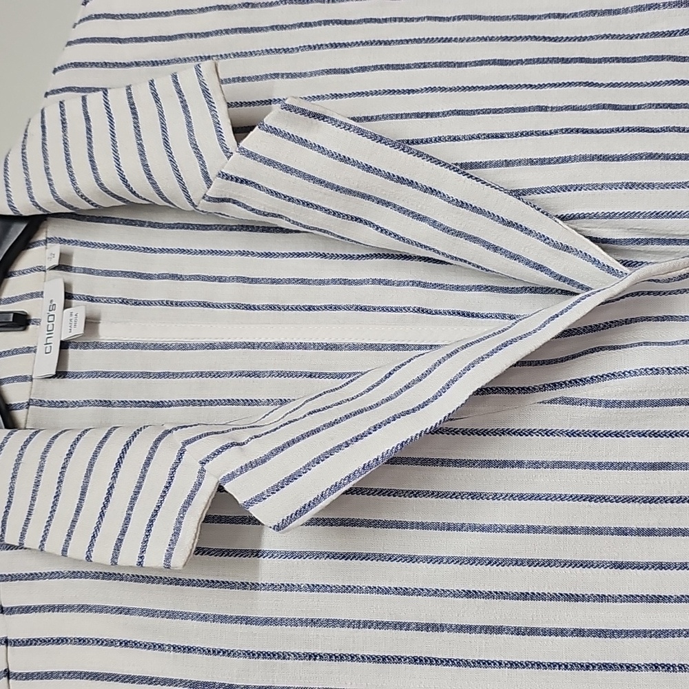 Chico's Linen Blend Striped Blazer, White Navy, Size 1 Or Medium - Picture 2 of 11
